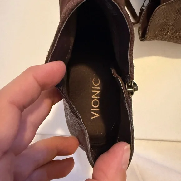 Vionic Women's Brown Suede Ankle Boots - Picture 5 of 6